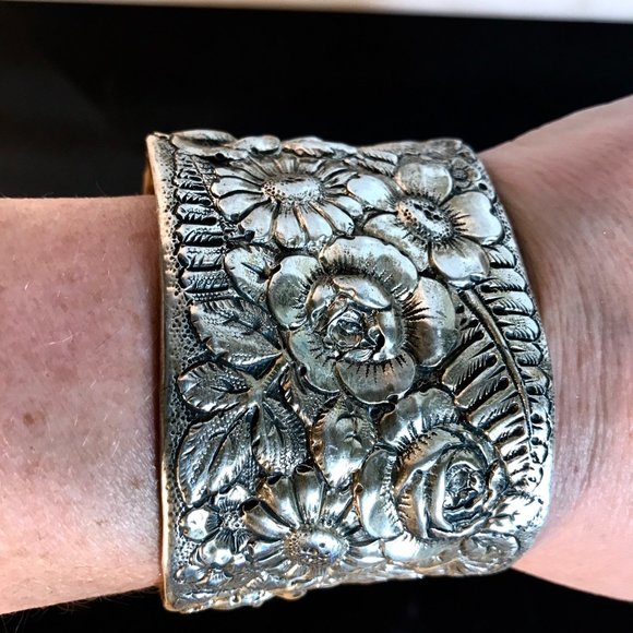 Antique Tiffany Cir. 19th Century Sterling Silver Cuff Bracelet Floral Rare - Picture 11 of 13
